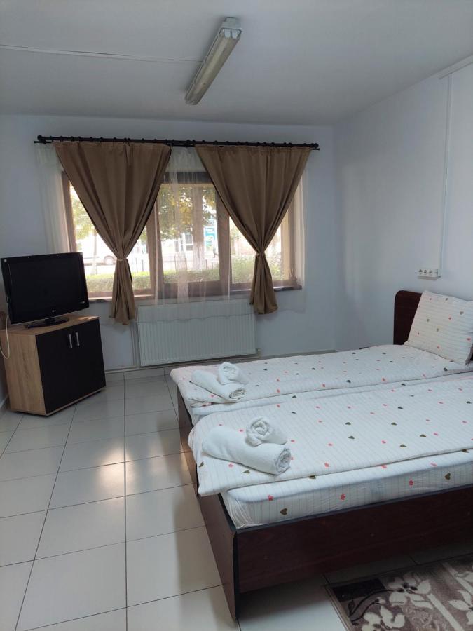 Apartament Octav Deva Ngoại thất bức ảnh