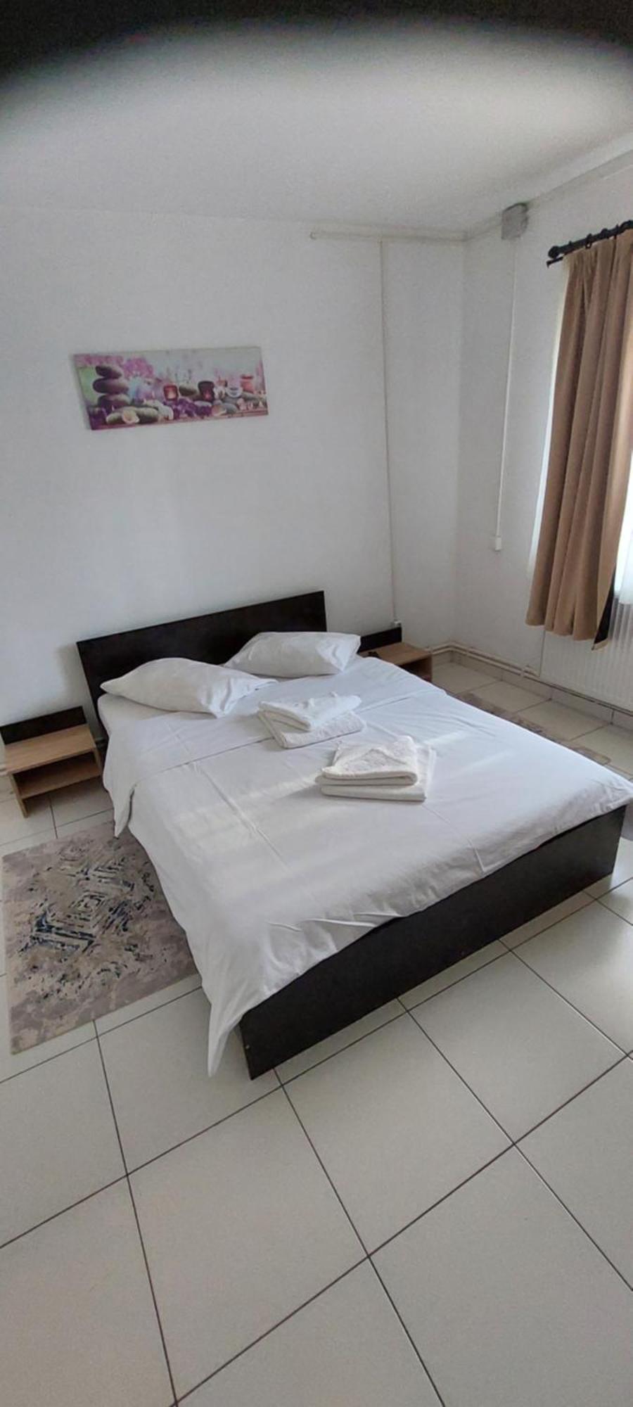 Apartament Octav Deva Ngoại thất bức ảnh